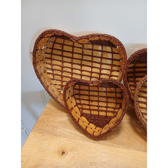 Nesting Heart Shape Wicker Rattan Baskets Brown 4 Stacking Two Tone See Photos - Picture 5 of 7